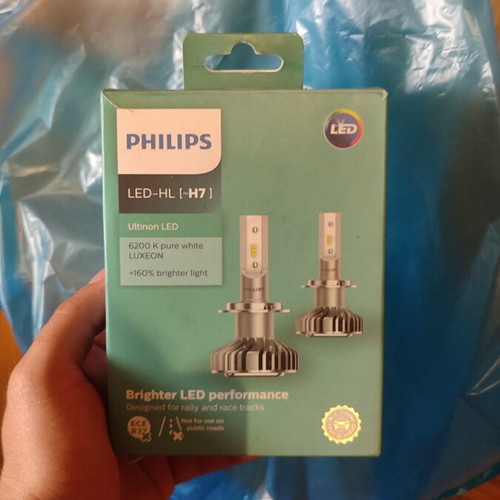 Philips Ultinon LED H7 6200K 12V 14W lamps like new