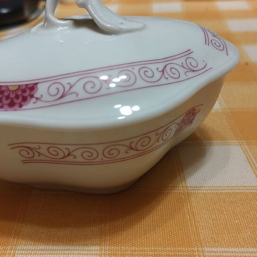Kaiser W. Germany porcelain set like new, collectible pieces
