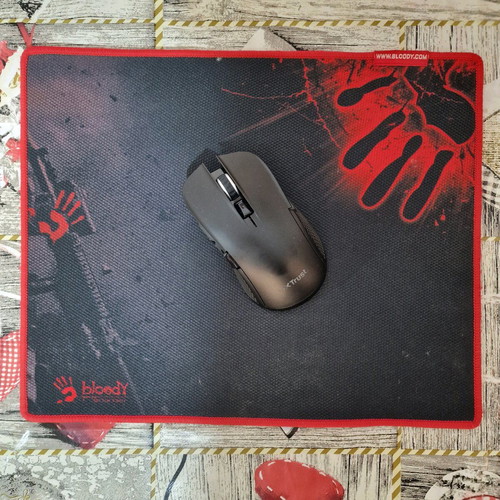 Gaming mouse Trust GXT 923 Ybar Wireless RGB LED σαν καινούργιο με mousepad Bloody