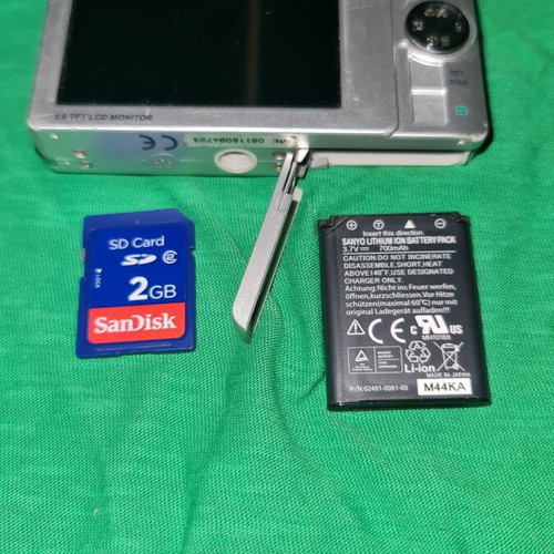 Sanyo 10 Mgp Camera used with memory card and battery