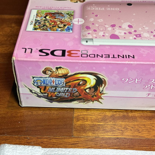 Nintendo 3DS XL One Piece Chopper Pink Limited Edition console