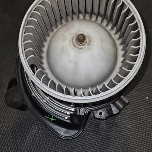 Alfa Romeo Mito air motor used, genuine with broken fan