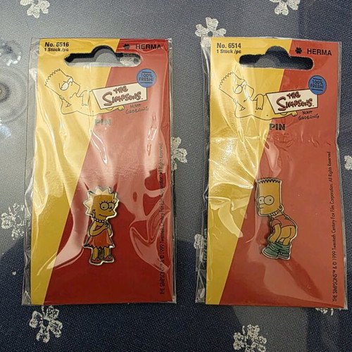 The Simpsons metal pins Lisa and Bart set new