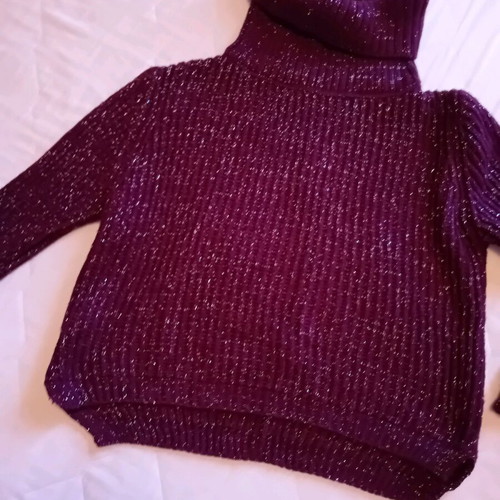 Zara turtleneck sweater new with silver details, red