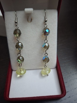 Long earrings with iridescent acrylic beads, like new, hypoallergenic stainless steel hooks