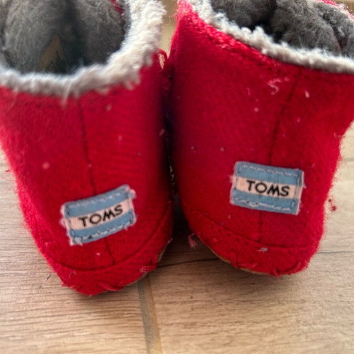 TOMS soft sole baby shoes used, size 19.5