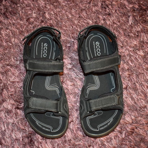 Ecco Receptor Technology Hiking Sandals for Men size 44 like new