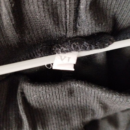 Black slim tracksuit pants size XL like new, spring wear