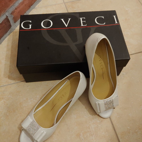 Goveci peep toe shoes like new with Swarovski elements, size 37, white pearly