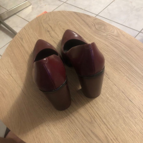 Calvin Klein women's brown pumps like new, size 40