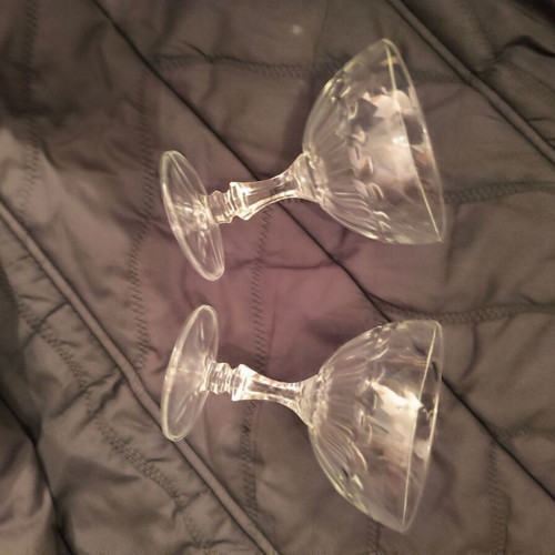 Glass drink or ice cream glasses like new, set of 6