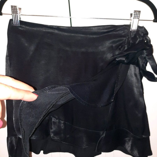 Bershka women's satin mini skirt like new, black, size S