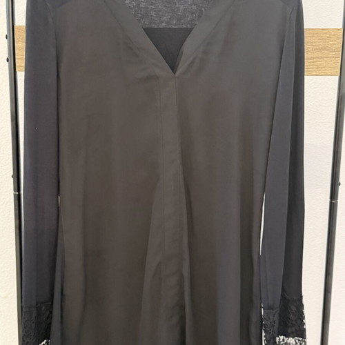 Intimissimi blouse black with lace sleeves like new, medium to large