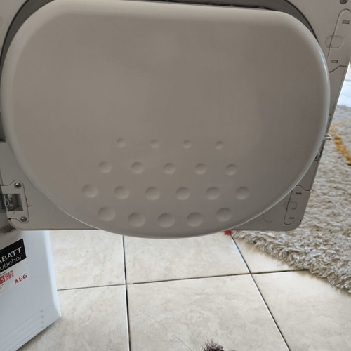 AEG Lavatherm dryer like new, 7 kg capacity, silent operation