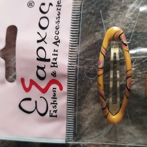 Hair clips new, pack of 8, yellow