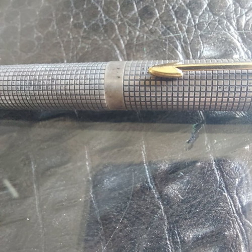 Parker 75 Ciselé vintage silver 925 pen like new with 14K nib