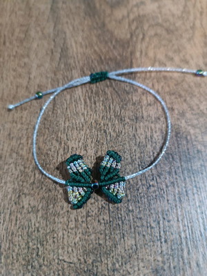 Butterfly macrame bracelet new, green and gold