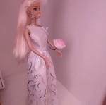 Bride doll like new