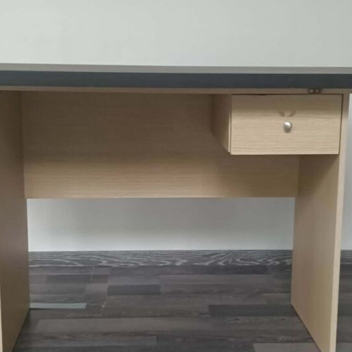 Desk 1.20x60 like new