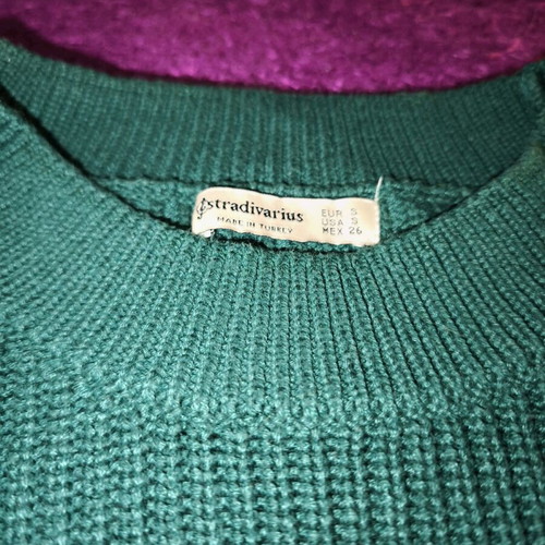 Stradivarius knitted sweater like new, size small, green