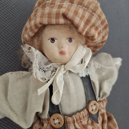 Vintage porcelain doll used, decorative collectible