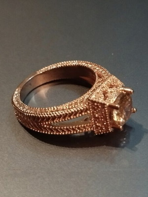 Elegance rose gold plated ring with yellow stone, size 18 mm