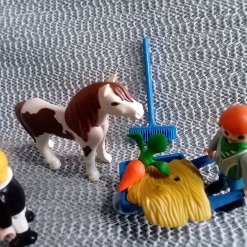 Playmobil set children and horses used