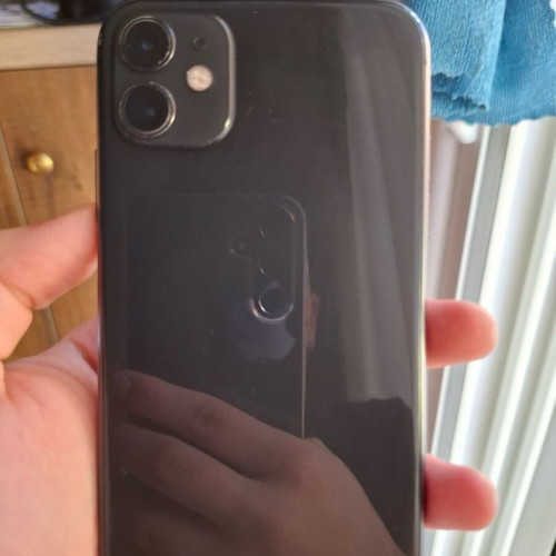 Iphone 11 used black 64GB with issues