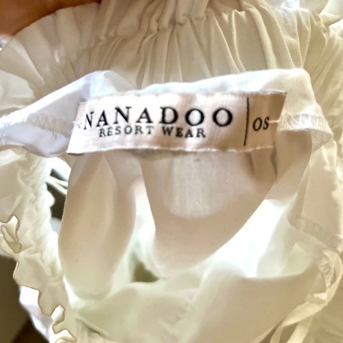 Nanadoo skirt one size like new, white