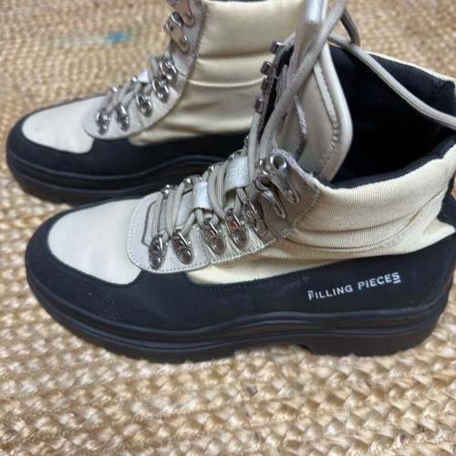 FILLINGS PIECES boots like new, size 41-42.5, black-beige