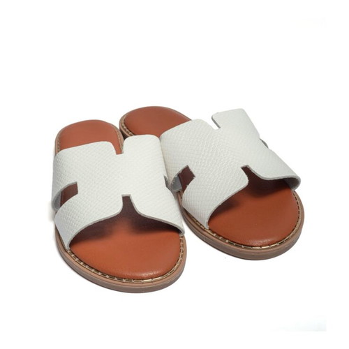 Flat sandals with side cutouts new, black and white