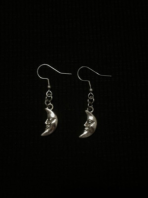 Half Moon Earrings handmade, new, silver color