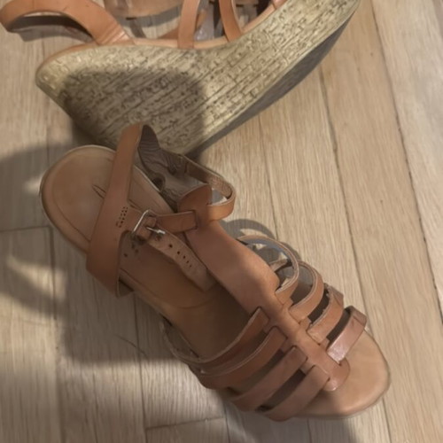 Platform sandals used, size 37, brown
