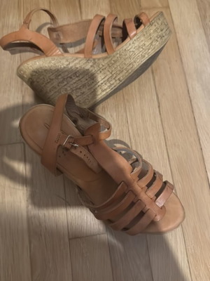 Platform sandals used, size 37, brown