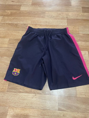 Nike Barcelona mens shorts like new, size M