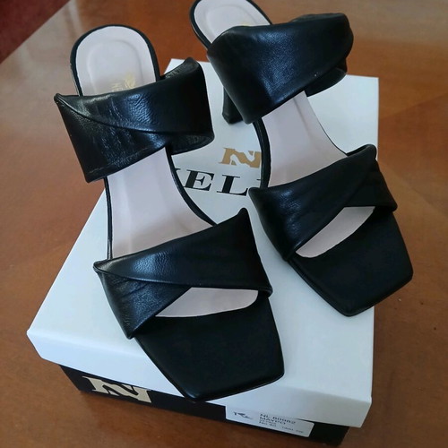 Nelly black sandals like new, leather, size 39-40