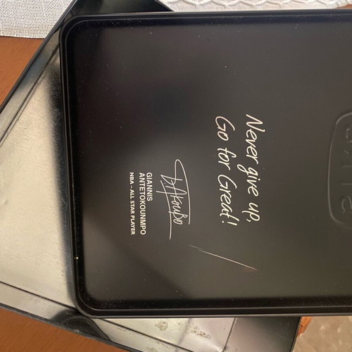Str8 Collectible Metal Box Gannis Antetokounmpo