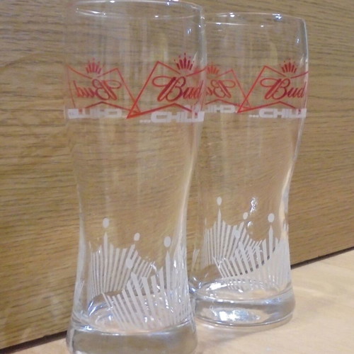 Budweiser beer promotional set of 2 glasses like new