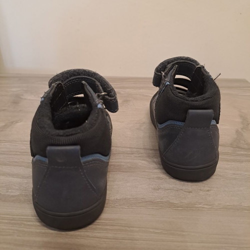 Geox boys' boots size 26 like new, black and blue