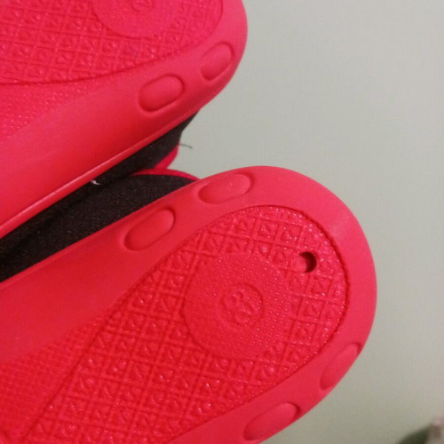 Children's slippers like new