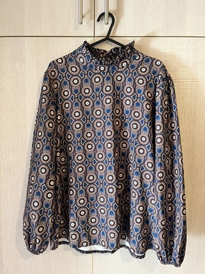 OwTwo long-sleeve blouse like new, blue and brown, one size
