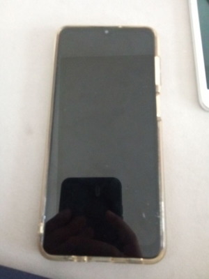 Samsung smartphone used, white, 64GB, Android, 8-11.9 MP camera