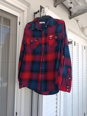 Lee red and blue checked shirt, small