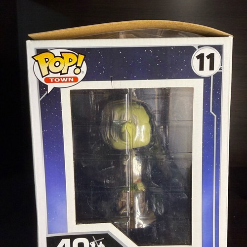 Funko Pop Star Wars Dagobah Yoda with Hut mint