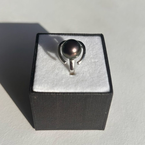Tahitian Black Pearl ring with adjustable silver setting new