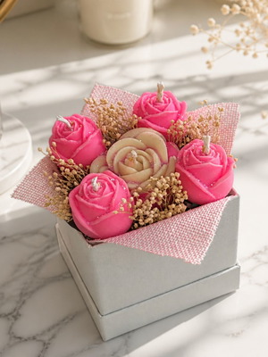 Decorative box with aromatic soy wax flower candles