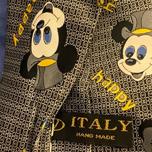 Tie like new with Mickey Mouse design