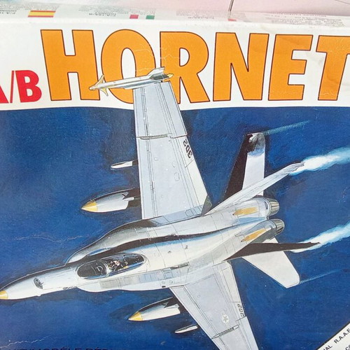 Aircraft model Hornet used, in original box