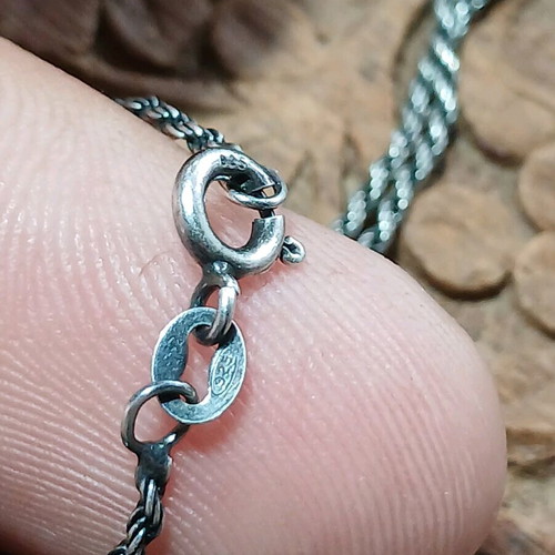 Silver cross with 925 chain used with missing stone