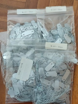 Jewelry tags new with cord
